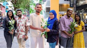 ފުރަތަމަ ލިލީ، މިހާރު 14:17 ؟ lillyMaa c